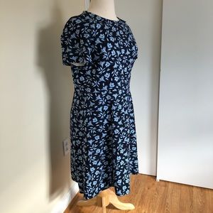 NWT Blue floral print mid length dress.